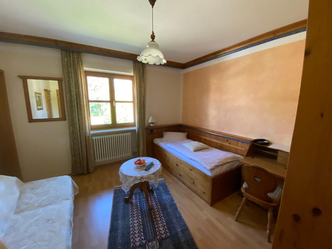 Bedroom 2, Xundheits Hotel Garni Eckershof, Rottal-Inn