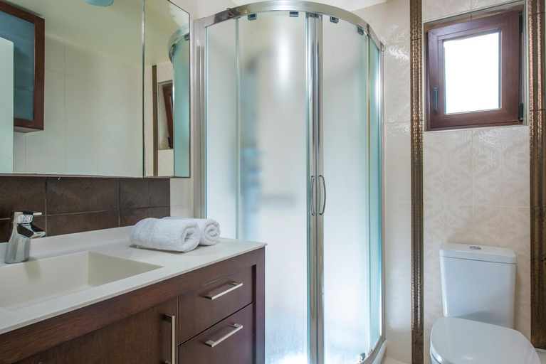 Bathroom 3, Azzuro Villa with private pool by Checkin, Crete