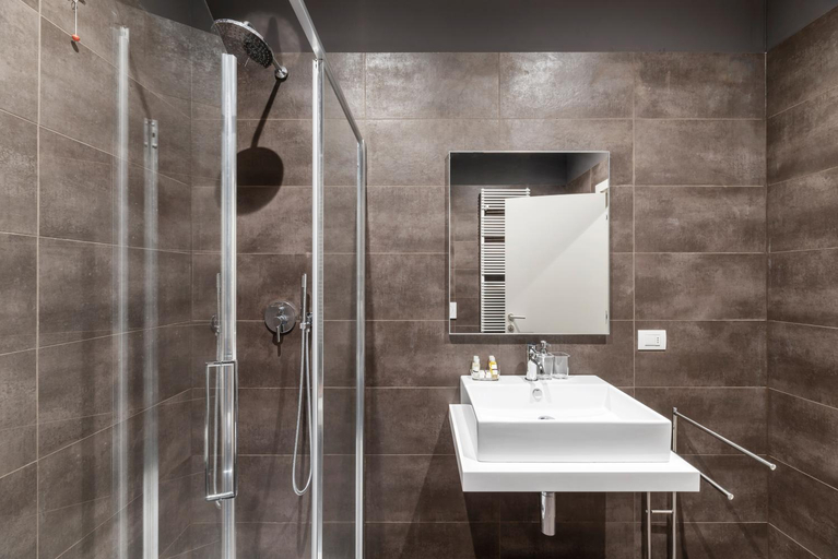 Bathroom 4
