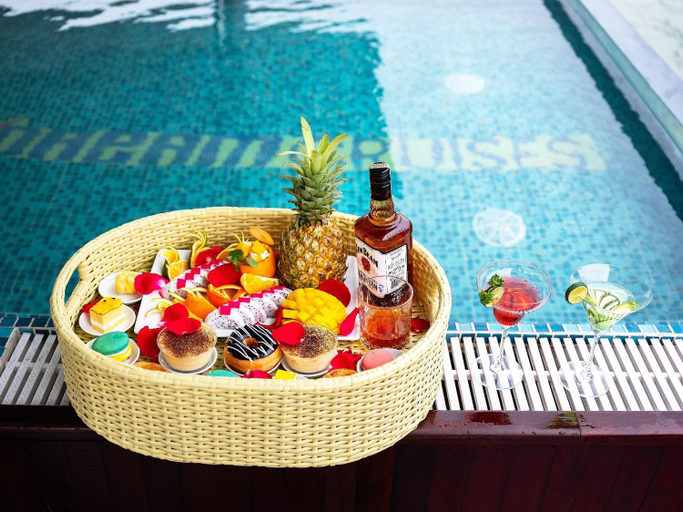 Food & Drinks 5, Quynh Yen hotel, Hạ Long