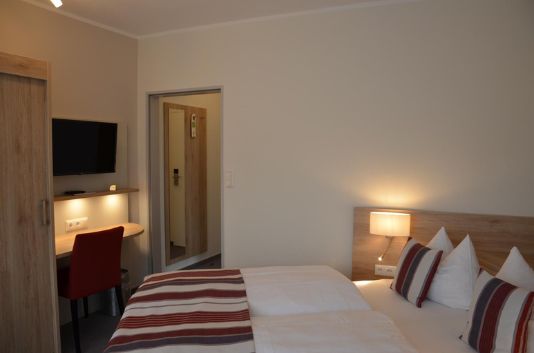 Bedroom 29