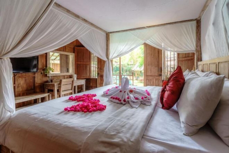 bedroom 18