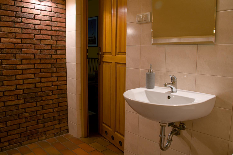 Bedroom 3, Gosciniec Kocmierzow, Sandomierz