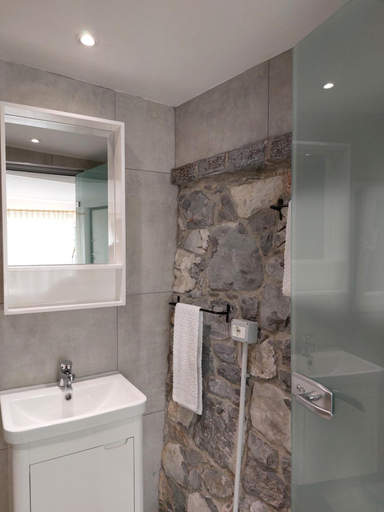 Bathroom 5