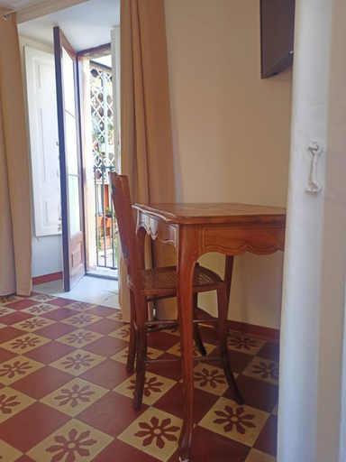 Others 3, Cuntintizza Family House, Catania