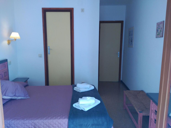 Bedroom 2, Hotel Miami, Girona