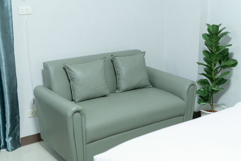 Others 5, Nicha Residence Hotel, Din Dang