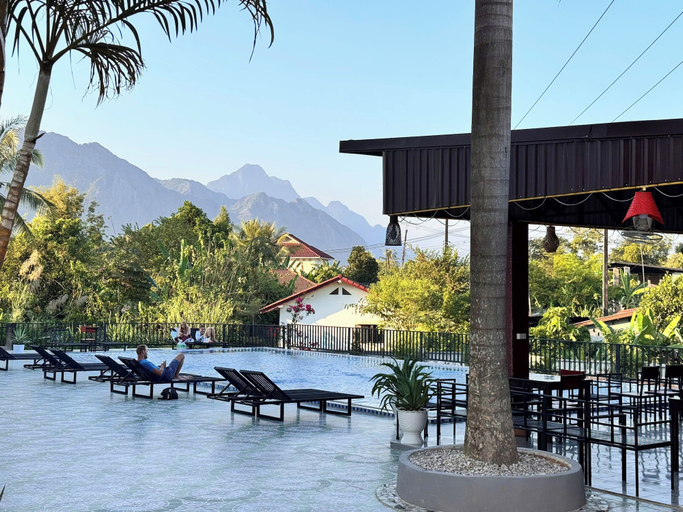 Food & Drinks 5, Jungle Backpackers View, Vangvieng