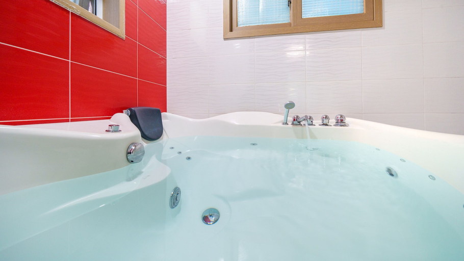 Bathroom 3, Gyeongju Clearmorning Petfriendlypension, Gyeongju