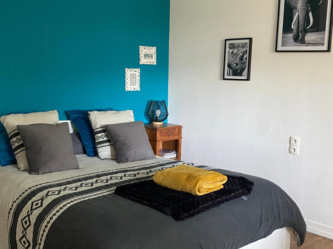 Bedroom 1, Belle Chambre Privee - Salle de bain - Jardin - Wifi -, Bas-Rhin