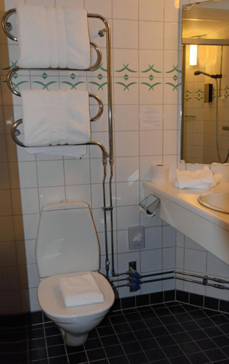 Bathroom 5, Stiftsgarden Akersberg, Höör