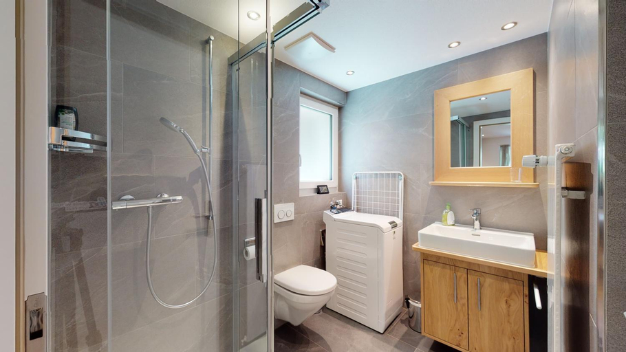 Bathroom 2, Splendid modern studio in the heart of Zermatt, Visp