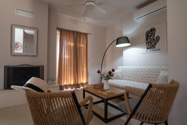 Others 4, Mythos Villas, Peloponnese