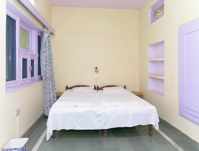Bedroom 2, Jungle Lodge, Bharatpur