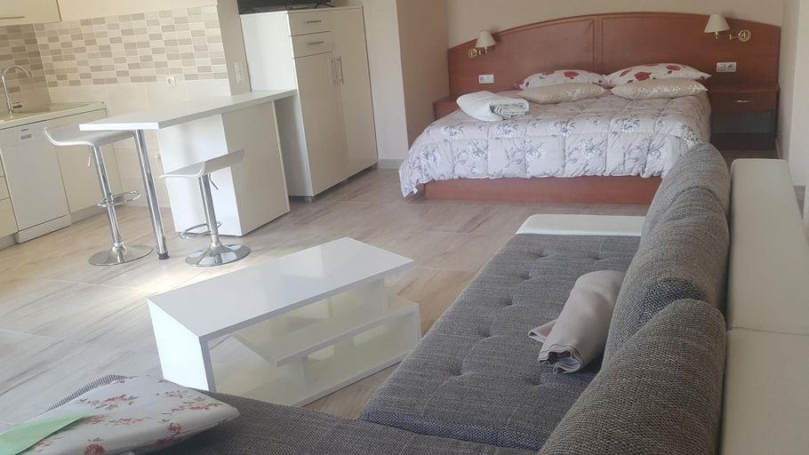 Bedroom 2, Palma Guesthouse, Lopar/Supetarska Draga