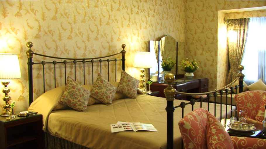 Bedroom 2, Gajner Palace - Heritage, Bikaner