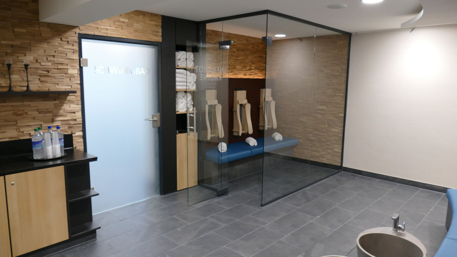 Bathroom 4, Hotel-Restaurant Richard Held, Regensburg