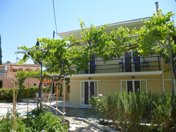 Exterior view 4, Apartments Giannis Corfu, Ionian Islands