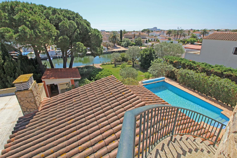 Sport & Beauty 2, Apart-rent Villa Ter 0010 con piscina y amarre, Girona