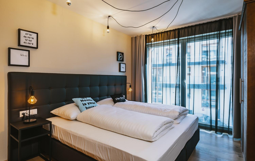 Bedroom 21