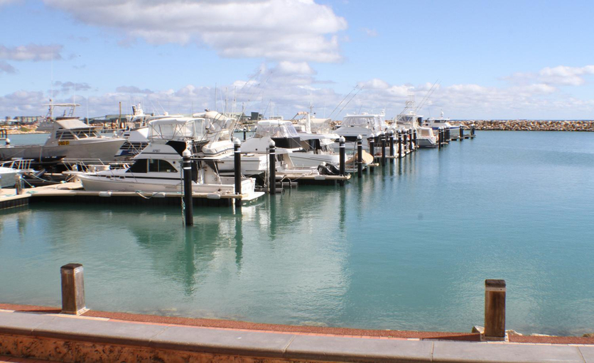 Others, Geraldton Holiday Unit with free Streaming, Geraldton