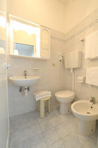 Bathroom, Hotel Savoia, Venezia