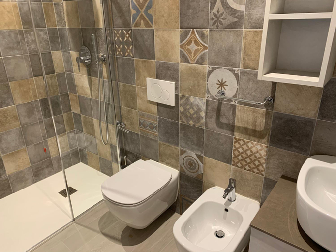 Bathroom 2, Appartamenti Ca' Gabri & Cici, Verona
