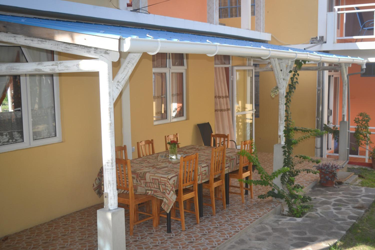 Exterior & Views 3, Merlin Guest House