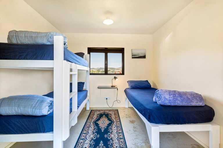 Others 5, Raglan Backpackers, Waikato