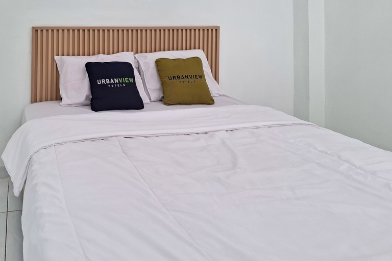 Urbanview Hotel Syariah Wisma Husada near Exit Toll Krapyak Semarang, Semarang
