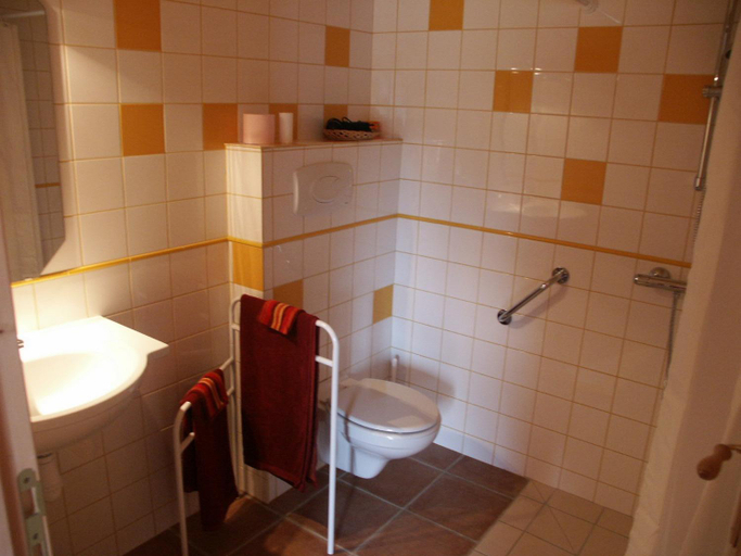 Bathroom, Che'Val d'Amour, Jura