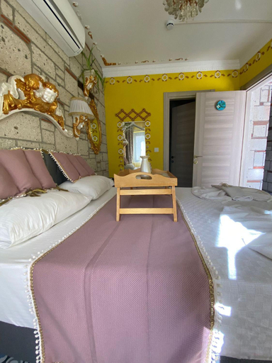 Bedroom 3, Lamur Hotel, Çeşme