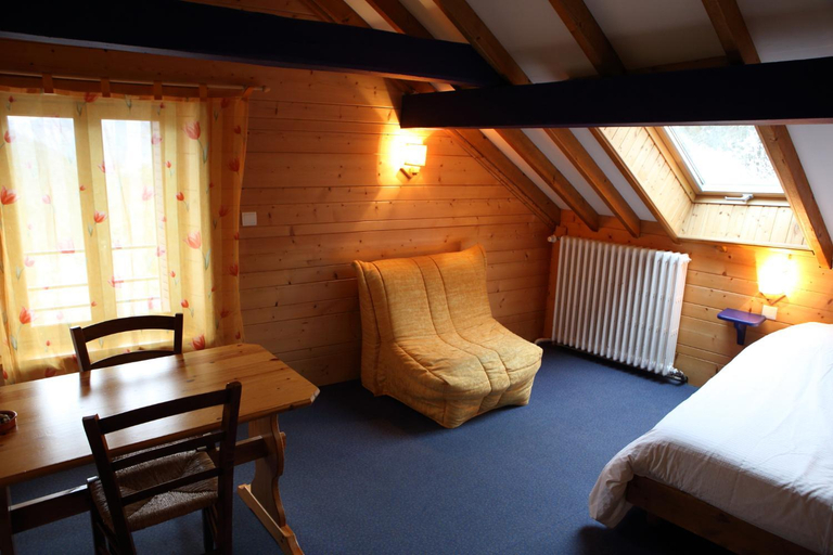 Bedroom 2, La Ferme du Bois Barbu, Isère