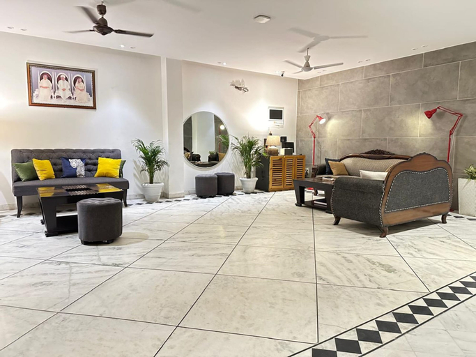 Others 5, Divine Inn Hotel Rajouri Gardan, West