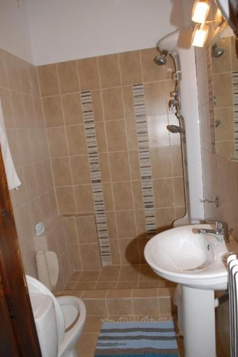 Bathroom, Natasa Rooms, West Macedonia