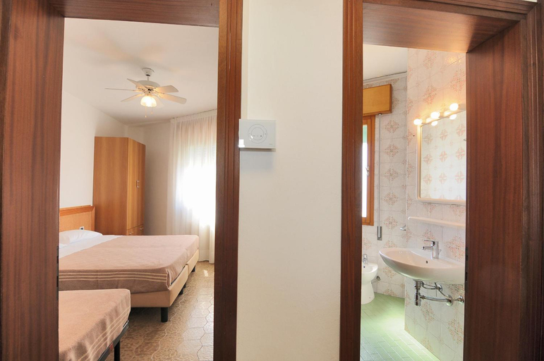 Bedroom 2, Venus Best Price, Venezia