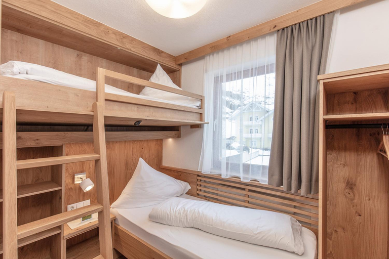 Bedroom 2, Appartements Zirmhof, Imst