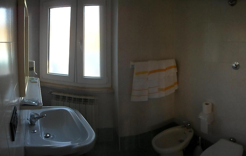 Bathroom 3, Albergo Ristorante Monte Selva, L'Aquila