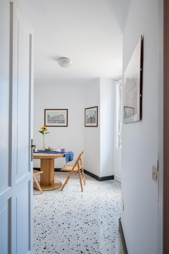 Others 5, B&B Castiglia, Palermo