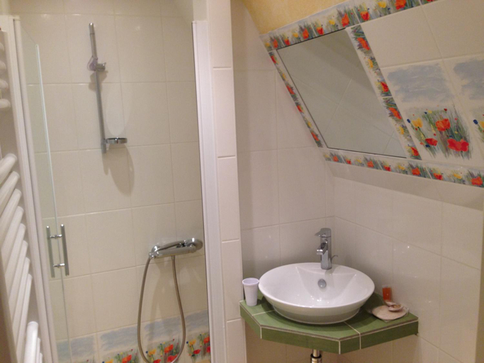 Others 3, Hotel Rodier, Aveyron