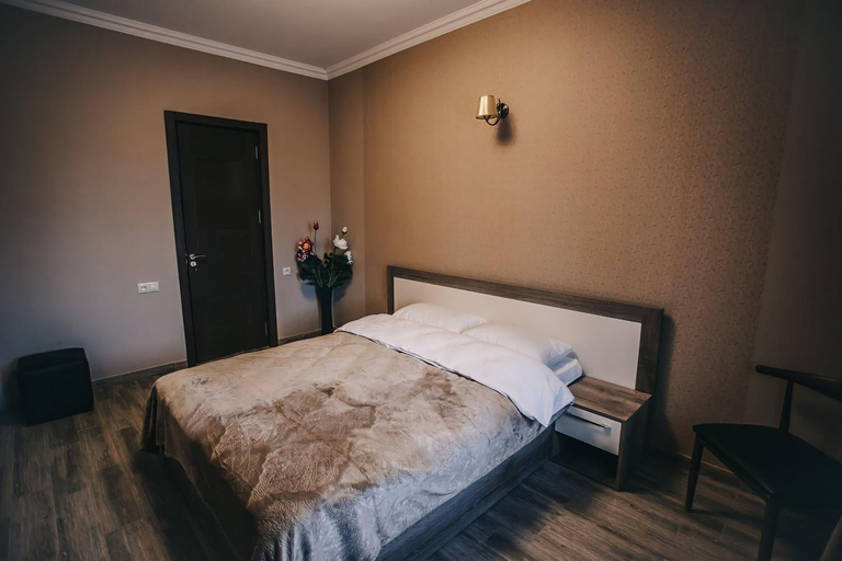 Bedroom 2, 7 Rooms Hotel, Mtskheta