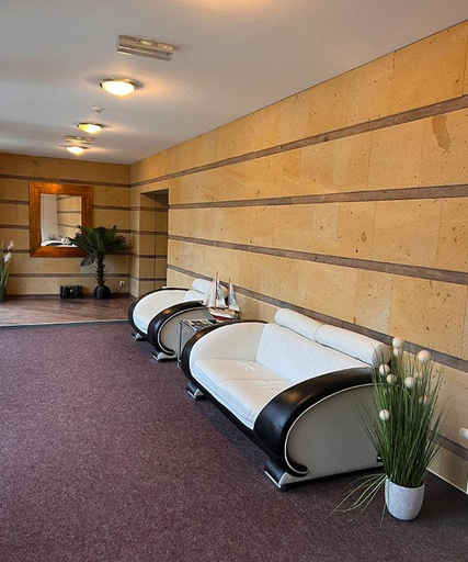 Others 5, Hotel Dietrichsdorfer Hof, Kiel