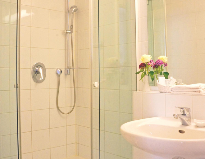 Bedroom 3, Hotel zum Scheppen Eck, Wiesbaden