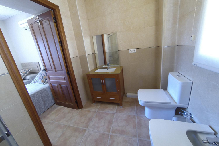 Bathroom 3, La Torre, Córdoba