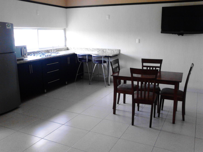 Others 2, Jalyd Inn, Irapuato