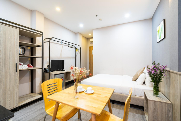 Dining Room 11