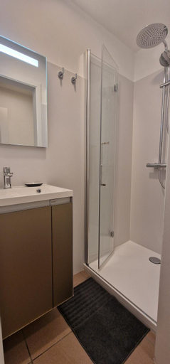 Bathroom 6