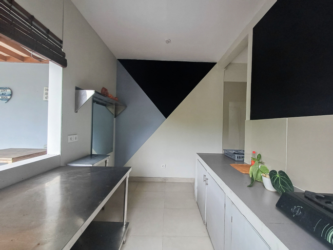 Dining Room 19