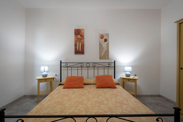 Bedroom 4, Agriturismo Nonno Gino - Charme&Relax, Livorno