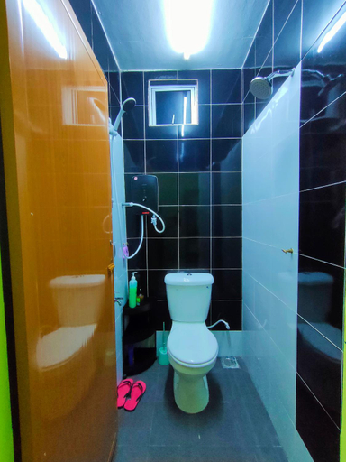Bathroom 3, Raihan Homestay Kubang Kerian, Kota Bharu